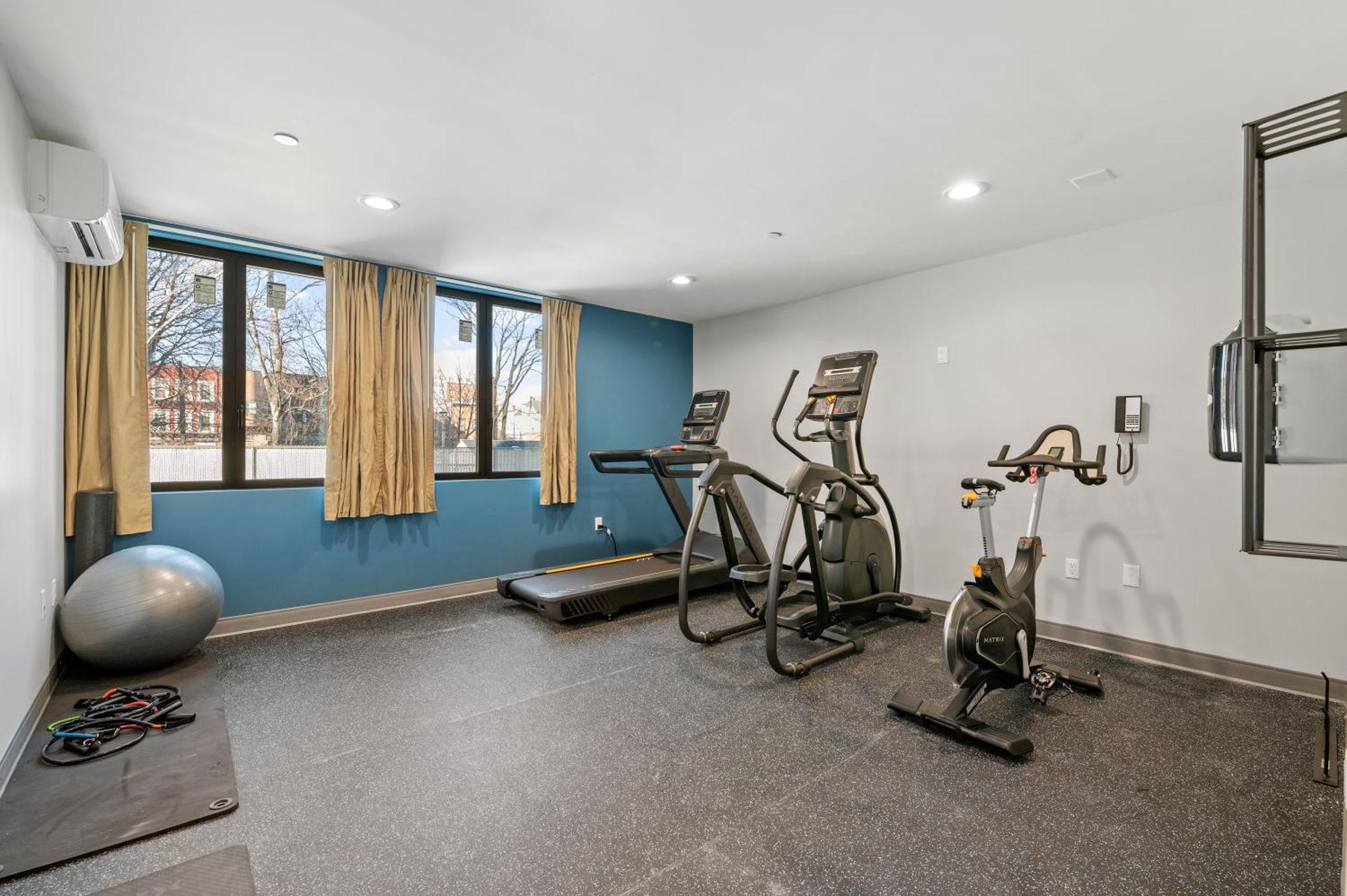 Holiday Inn Express & Suites Νέα Υόρκη Εξωτερικό φωτογραφία