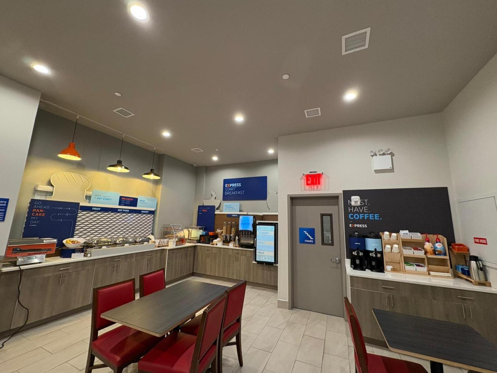 Holiday Inn Express & Suites Νέα Υόρκη Εξωτερικό φωτογραφία